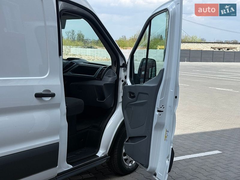 Грузовой фургон Ford Transit 2018 в Дубно