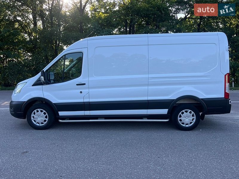 Грузовой фургон Ford Transit 2021 в Бродах