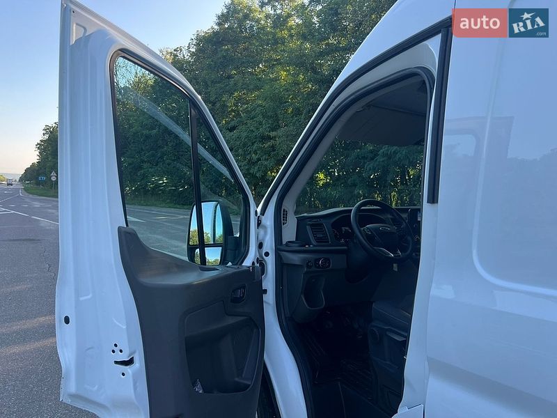 Грузовой фургон Ford Transit 2021 в Бродах