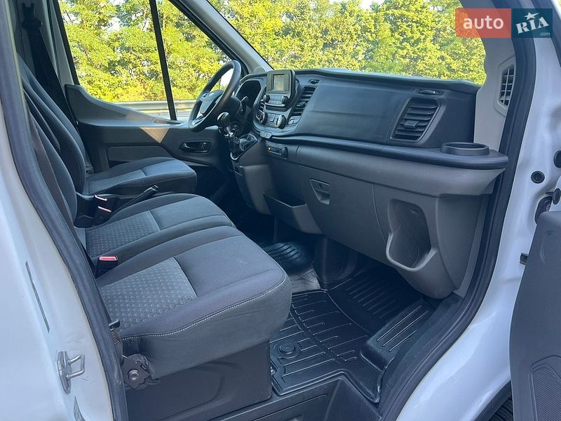 Грузовой фургон Ford Transit 2021 в Бродах