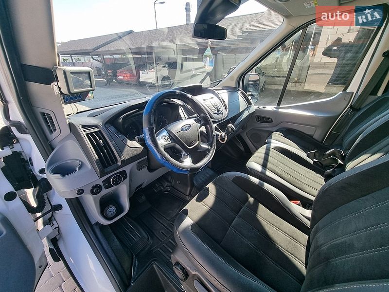 Минивэн Ford Transit 2015 в Староконстантинове