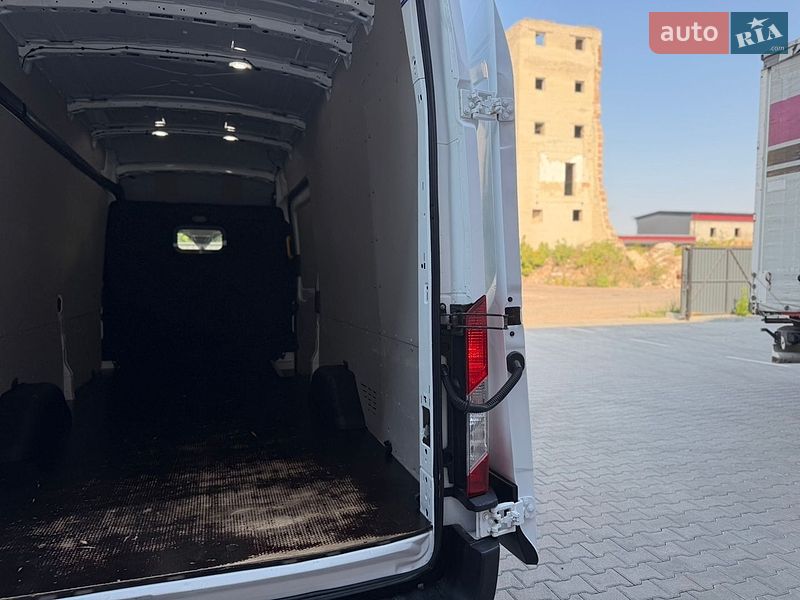 Грузовой фургон Ford Transit 2021 в Дубно