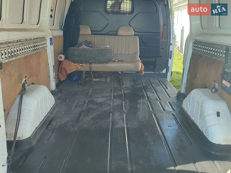 Вантажний фургон Ford Transit 2015 в Кельменцях