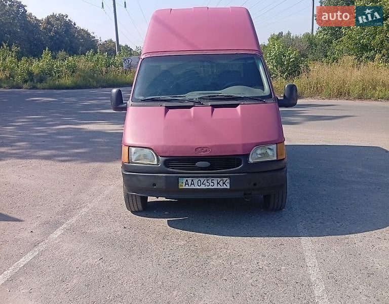 Грузовой фургон Ford Transit 1997 в Полтаве