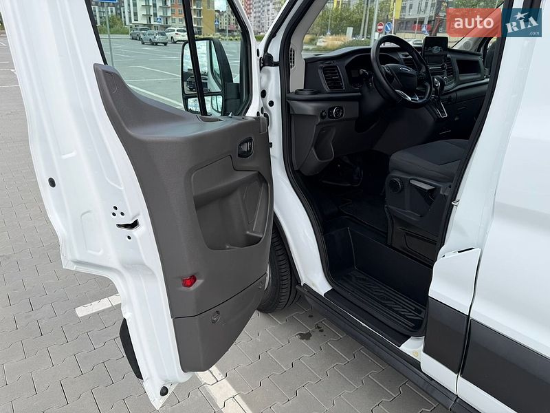 Грузовой фургон Ford Transit 2019 в Ирпене