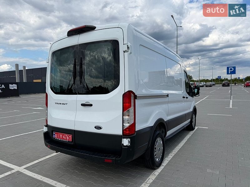 Грузовой фургон Ford Transit 2019 в Ирпене