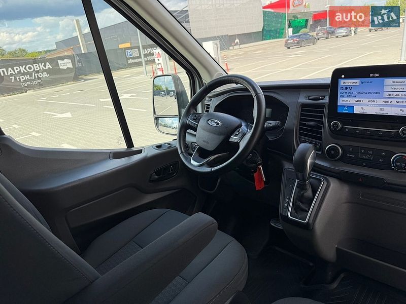 Грузовой фургон Ford Transit 2019 в Ирпене