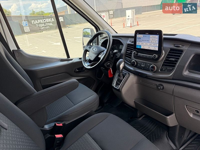 Грузовой фургон Ford Transit 2019 в Ирпене