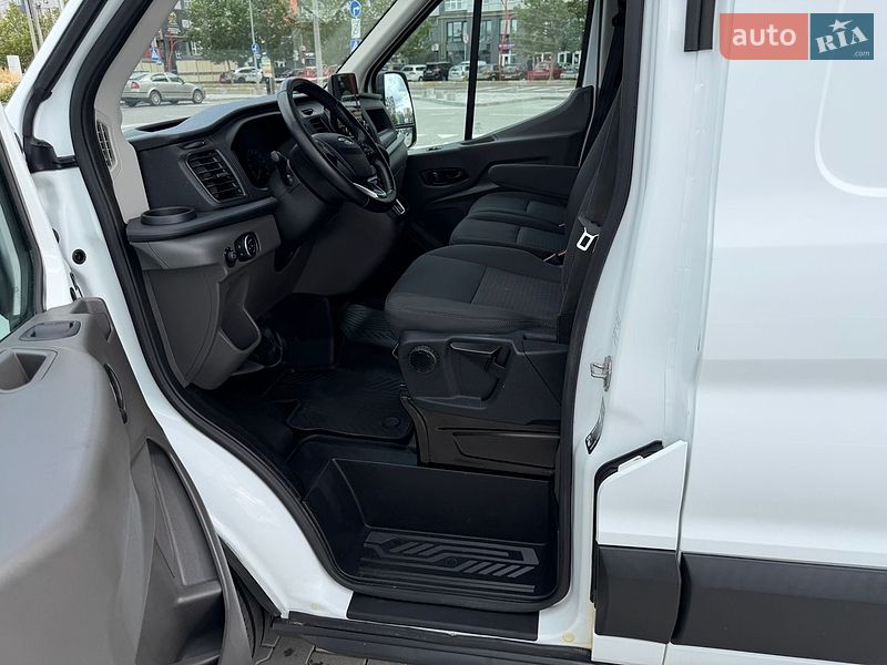 Грузовой фургон Ford Transit 2019 в Ирпене