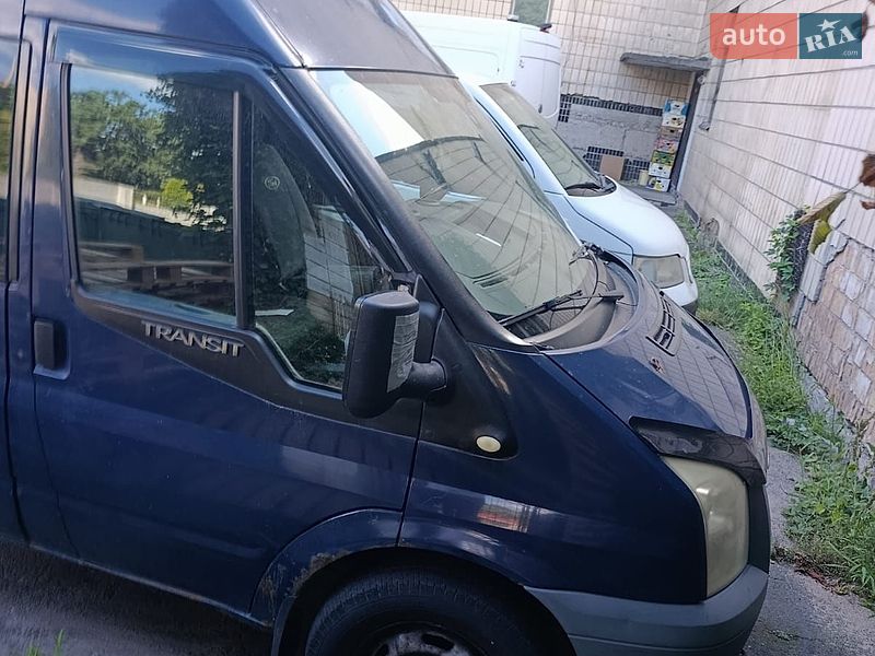 Вантажний фургон Ford Transit 2010 в Києві