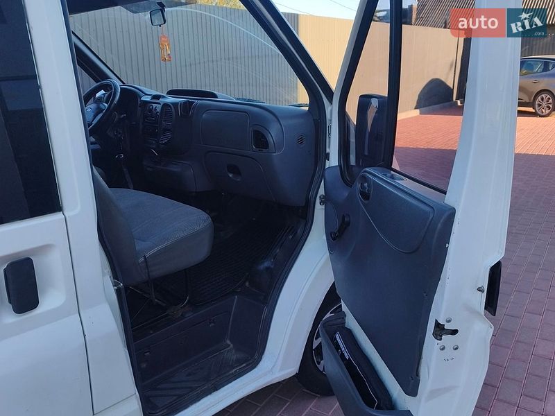 Микровэн Ford Transit 2004 в Сарнах