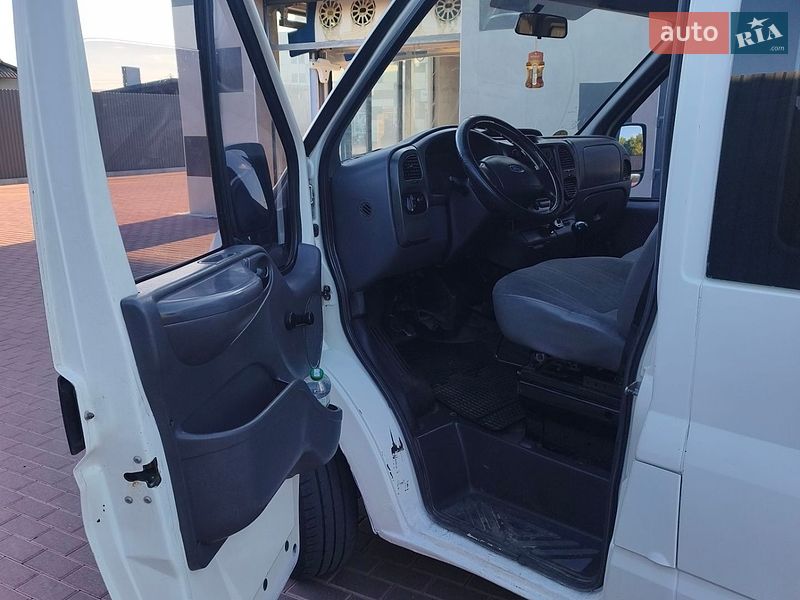 Мікровен Ford Transit 2004 в Сарнах