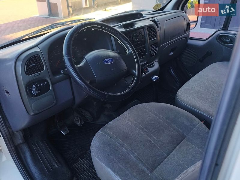 Мікровен Ford Transit 2004 в Сарнах