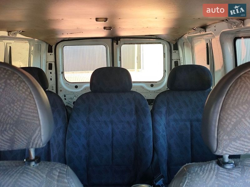 Микровэн Ford Transit 2004 в Сарнах