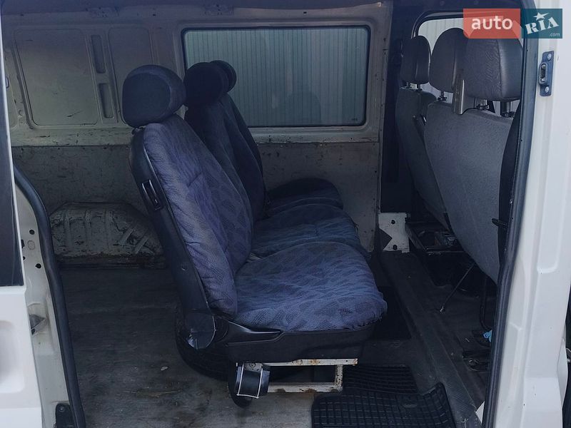 Мікровен Ford Transit 2004 в Сарнах