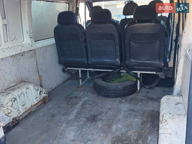 Мікровен Ford Transit 2004 в Сарнах
