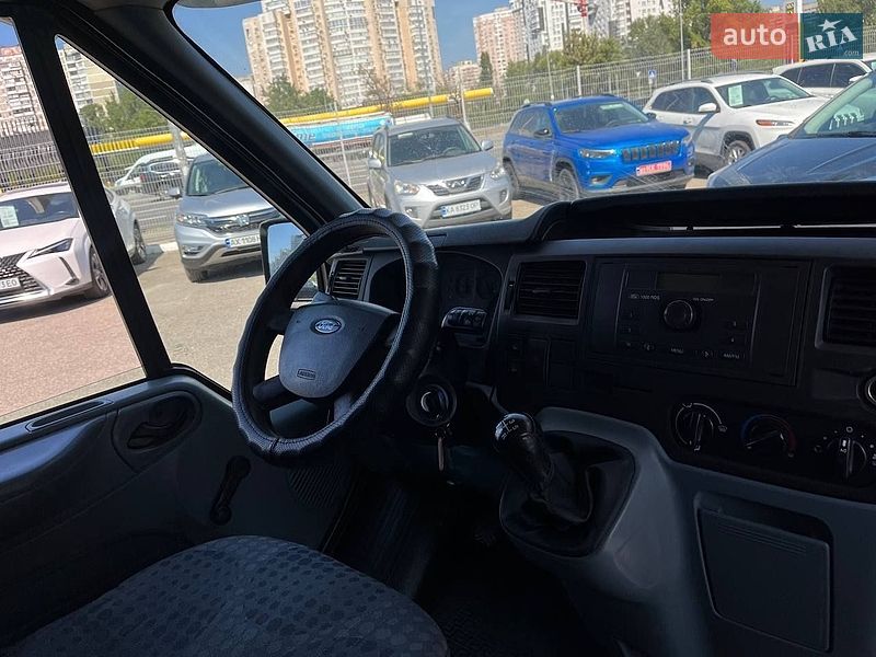 Минивэн Ford Transit 2007 в Киеве