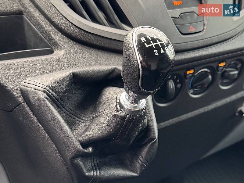 Грузовой фургон Ford Transit 2019 в Киеве