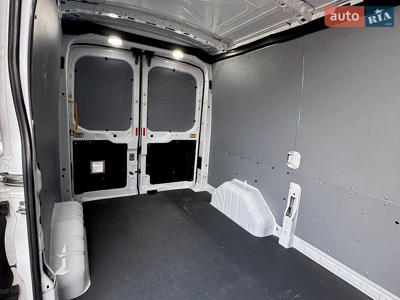 Грузовой фургон Ford Transit 2019 в Киеве
