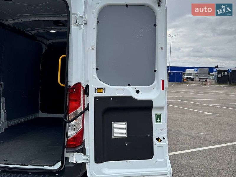 Грузовой фургон Ford Transit 2019 в Киеве
