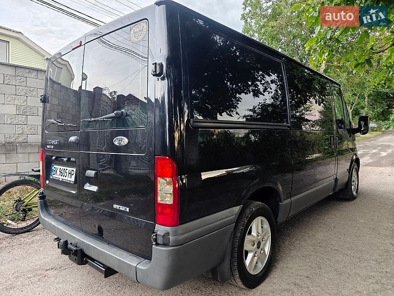 Мінівен Ford Transit 2011 в Рівному