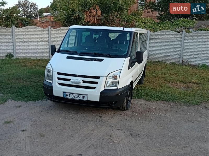 Минивэн Ford Transit 2008 в Гайсине