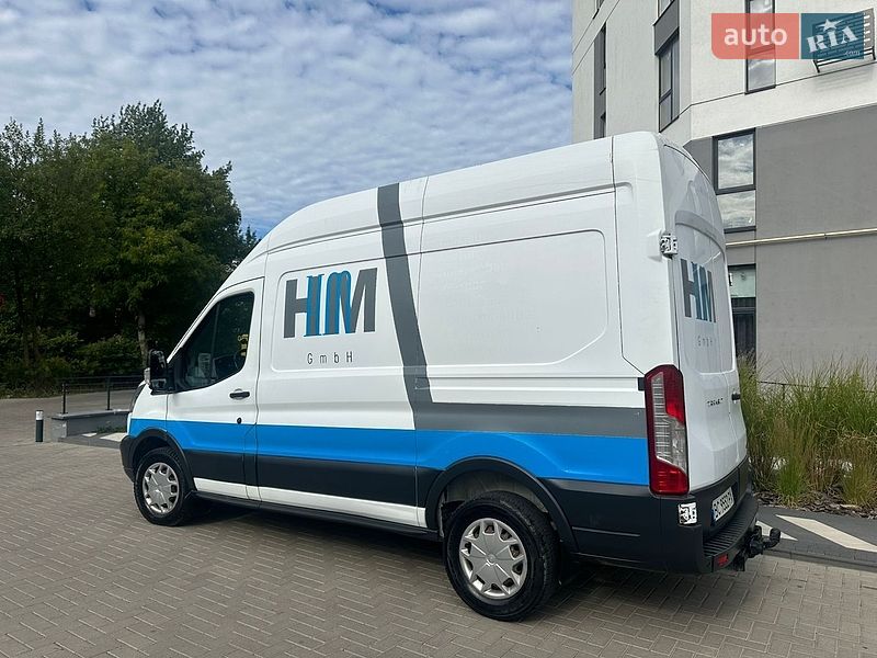 Грузовой фургон Ford Transit 2016 в Львове