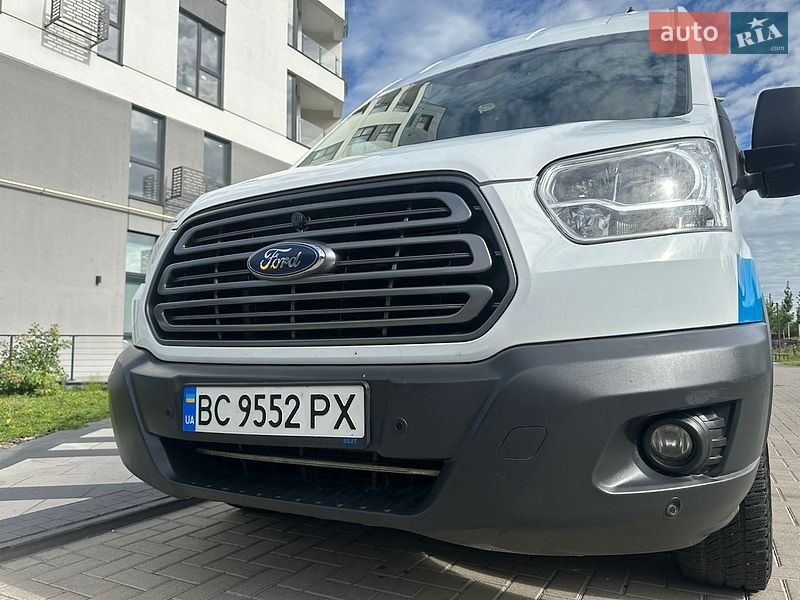 Грузовой фургон Ford Transit 2016 в Львове