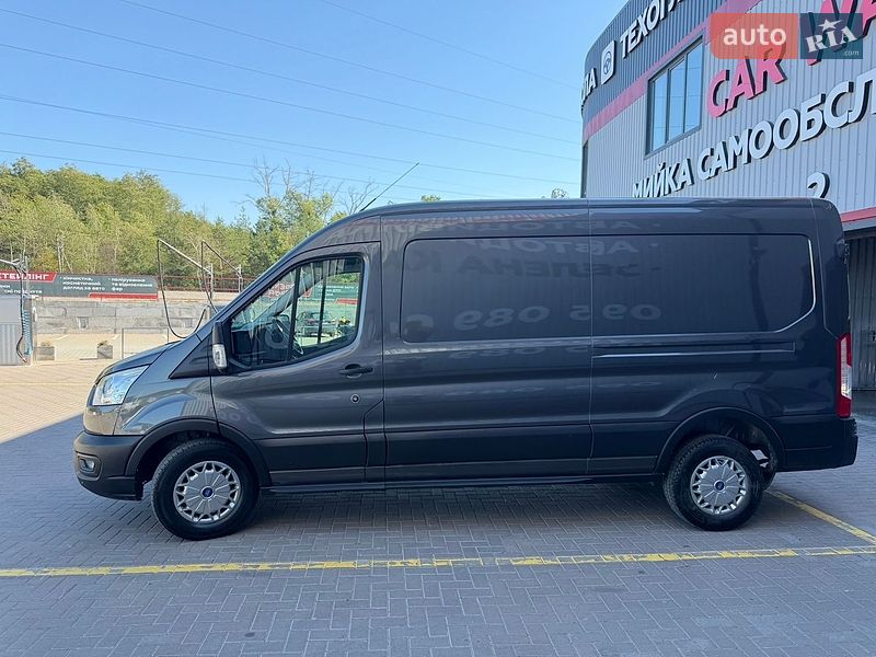 Вантажний фургон Ford Transit 2021 в Ірпені