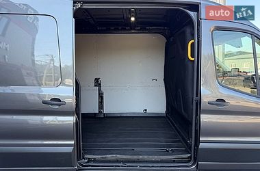 Вантажний фургон Ford Transit 2021 в Ірпені