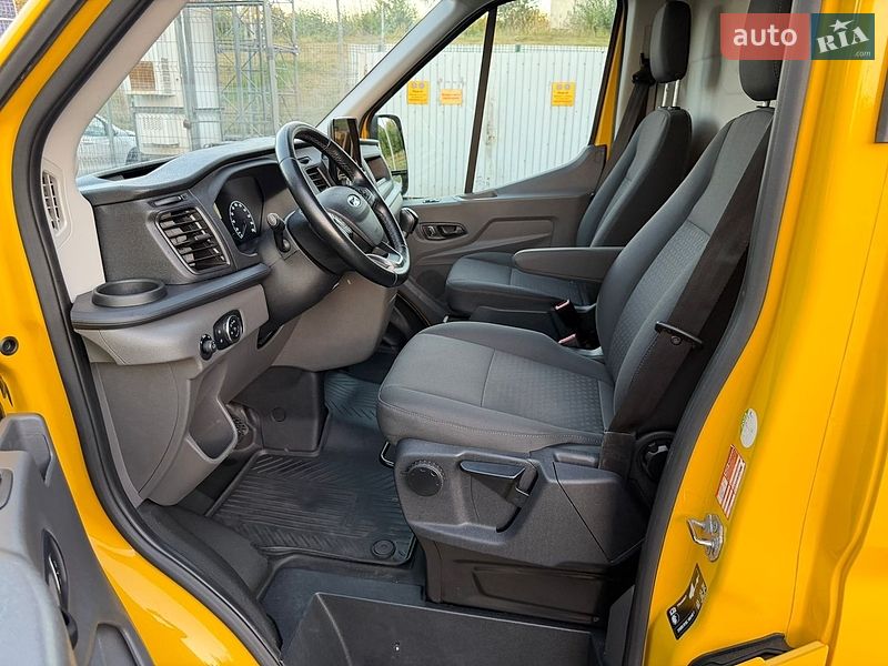 Вантажний фургон Ford Transit 2022 в Ірпені