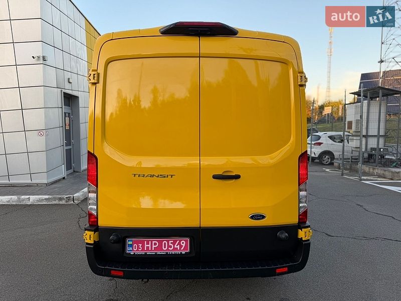 Вантажний фургон Ford Transit 2022 в Ірпені