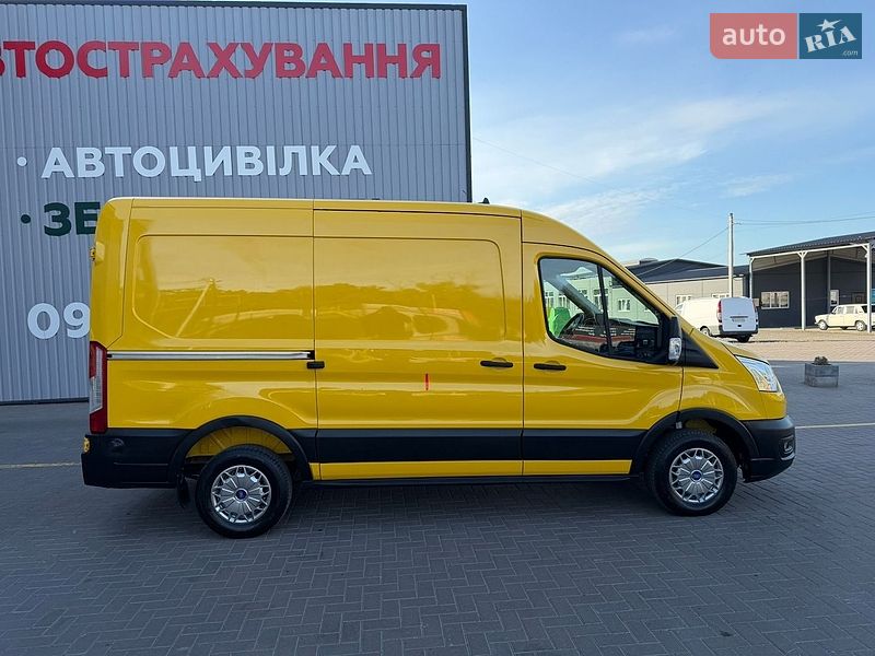 Вантажний фургон Ford Transit 2022 в Ірпені