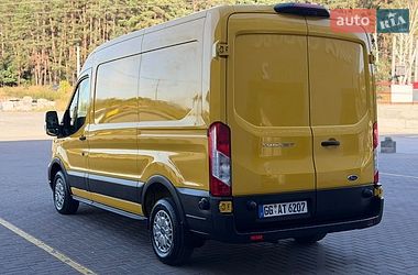 Вантажний фургон Ford Transit 2022 в Ірпені