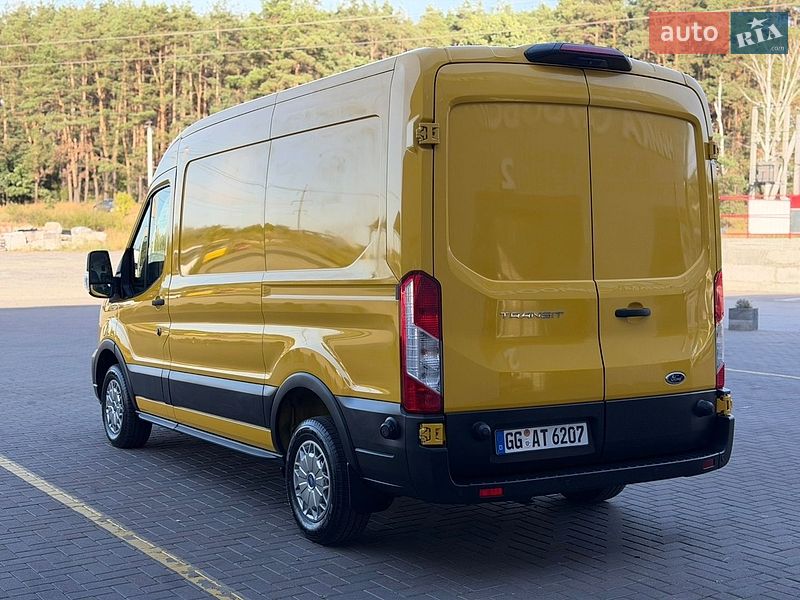 Вантажний фургон Ford Transit 2022 в Ірпені
