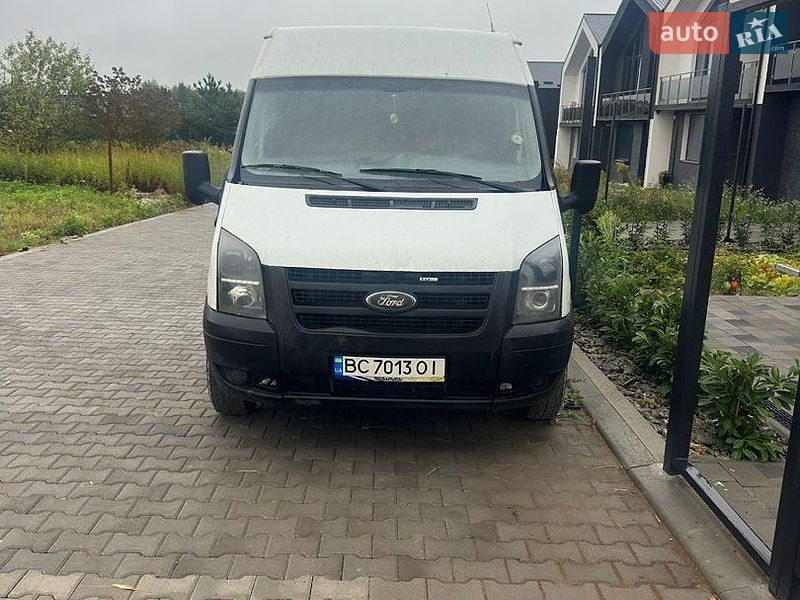 Грузовой фургон Ford Transit 2006 в Львове