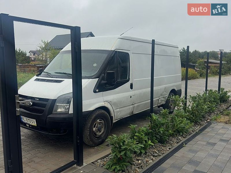 Грузовой фургон Ford Transit 2006 в Львове