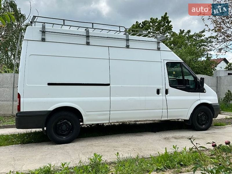 Вантажний фургон Ford Transit 2008 в Гнівані