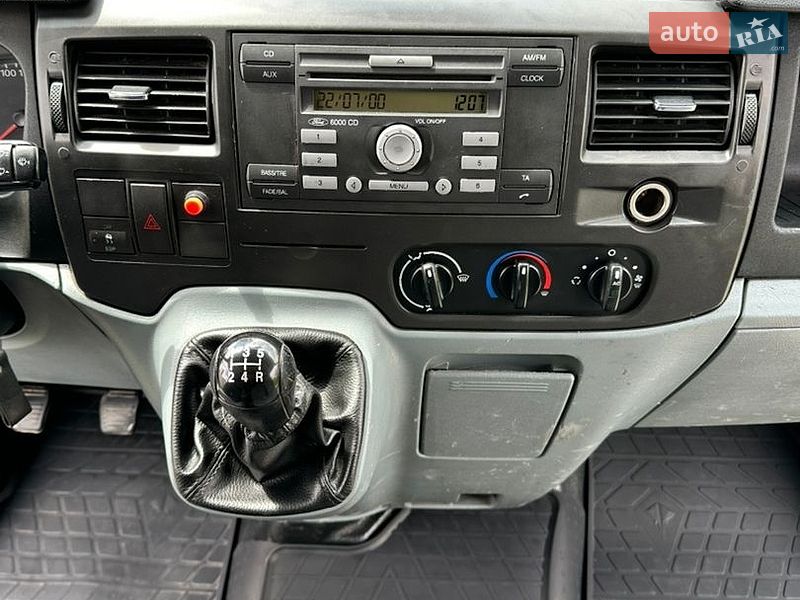 Вантажний фургон Ford Transit 2008 в Гнівані