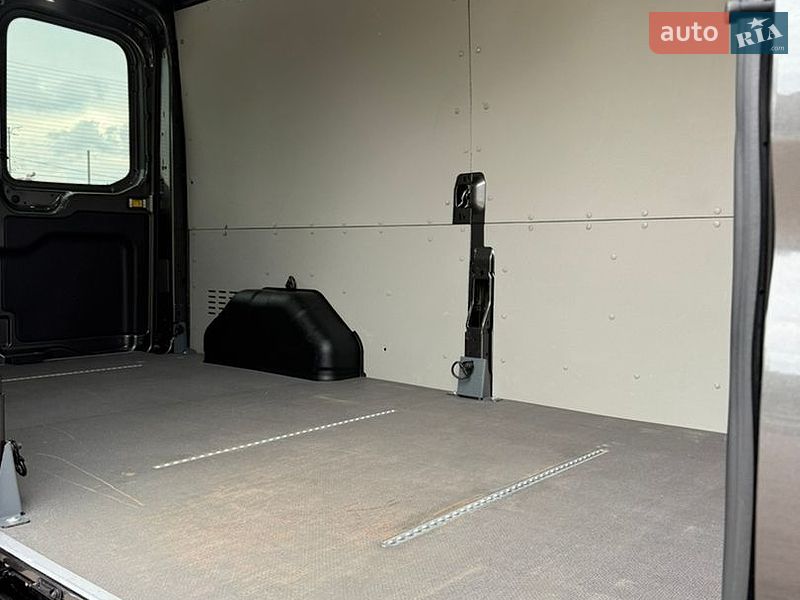 Грузовой фургон Ford Transit 2022 в Киеве