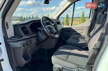 Вантажний фургон Ford Transit 2022 в Бучі