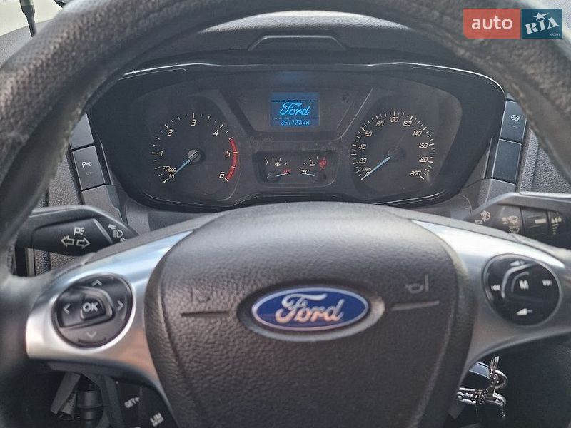 Вантажний фургон Ford Transit 2015 в Барвінковому