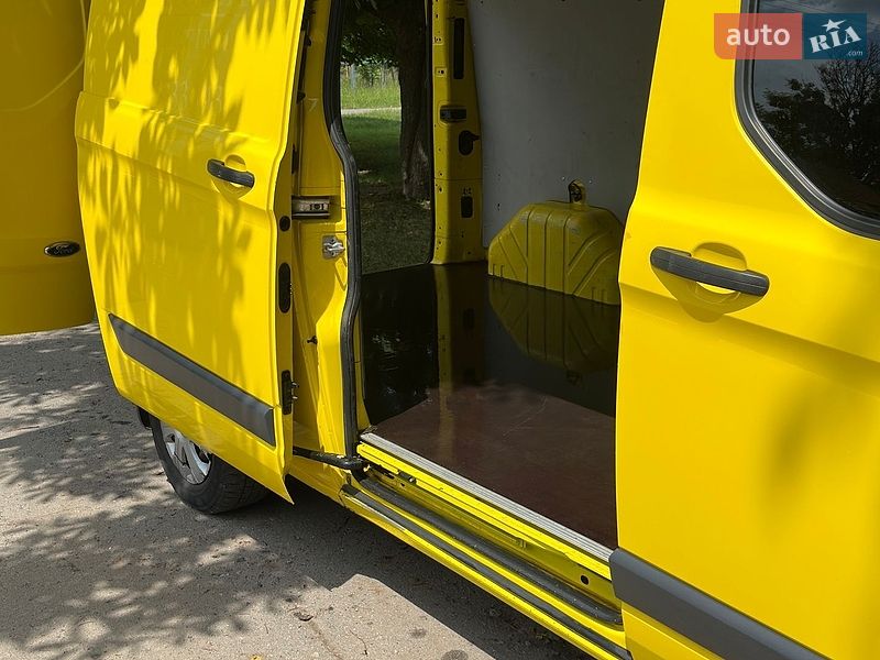 Грузовой фургон Ford Transit 2017 в Полтаве