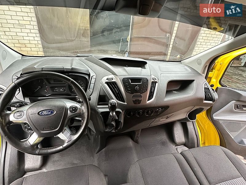 Грузовой фургон Ford Transit 2017 в Полтаве