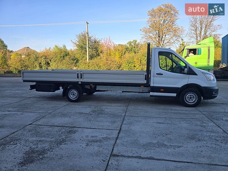 Ford Transit 2022