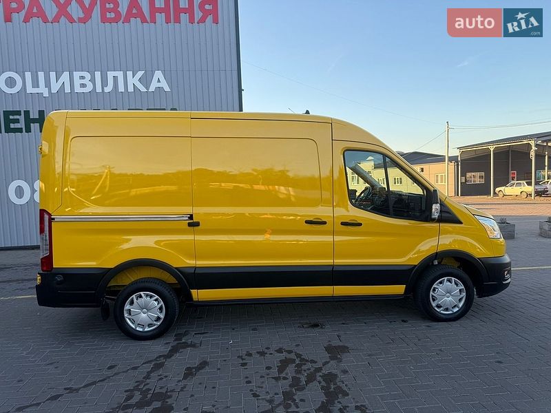 Грузовой фургон Ford Transit 2022 в Буче