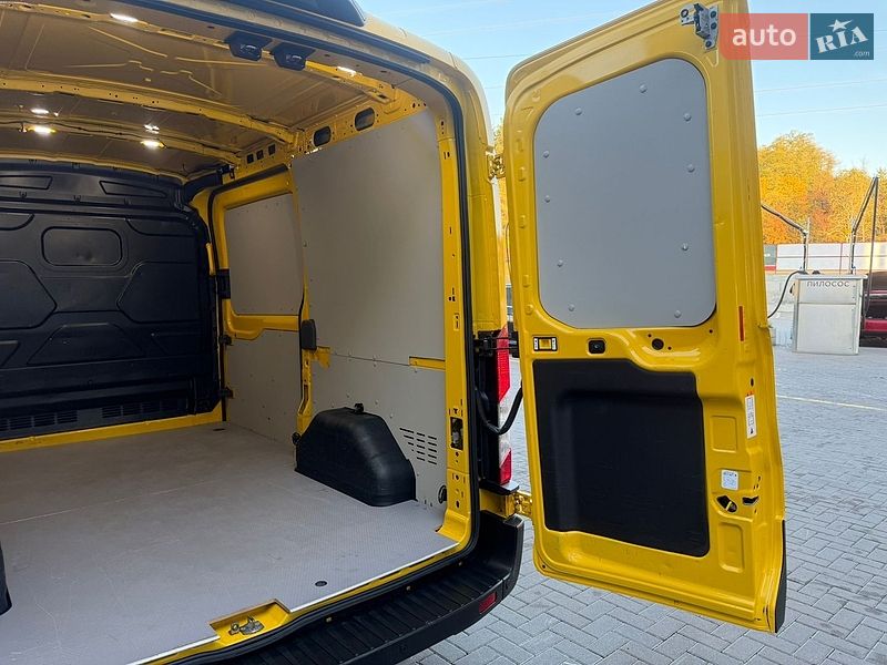 Грузовой фургон Ford Transit 2022 в Буче