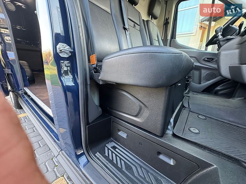 Грузовой фургон Ford Transit 2022 в Киеве