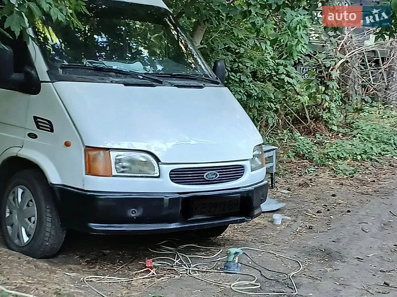 Ford Transit 2000