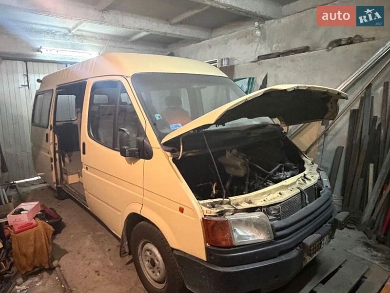 Мінівен Ford Transit 1991 в Хоросткові